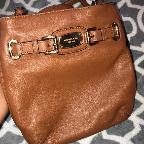 used michael kors crossbody purse